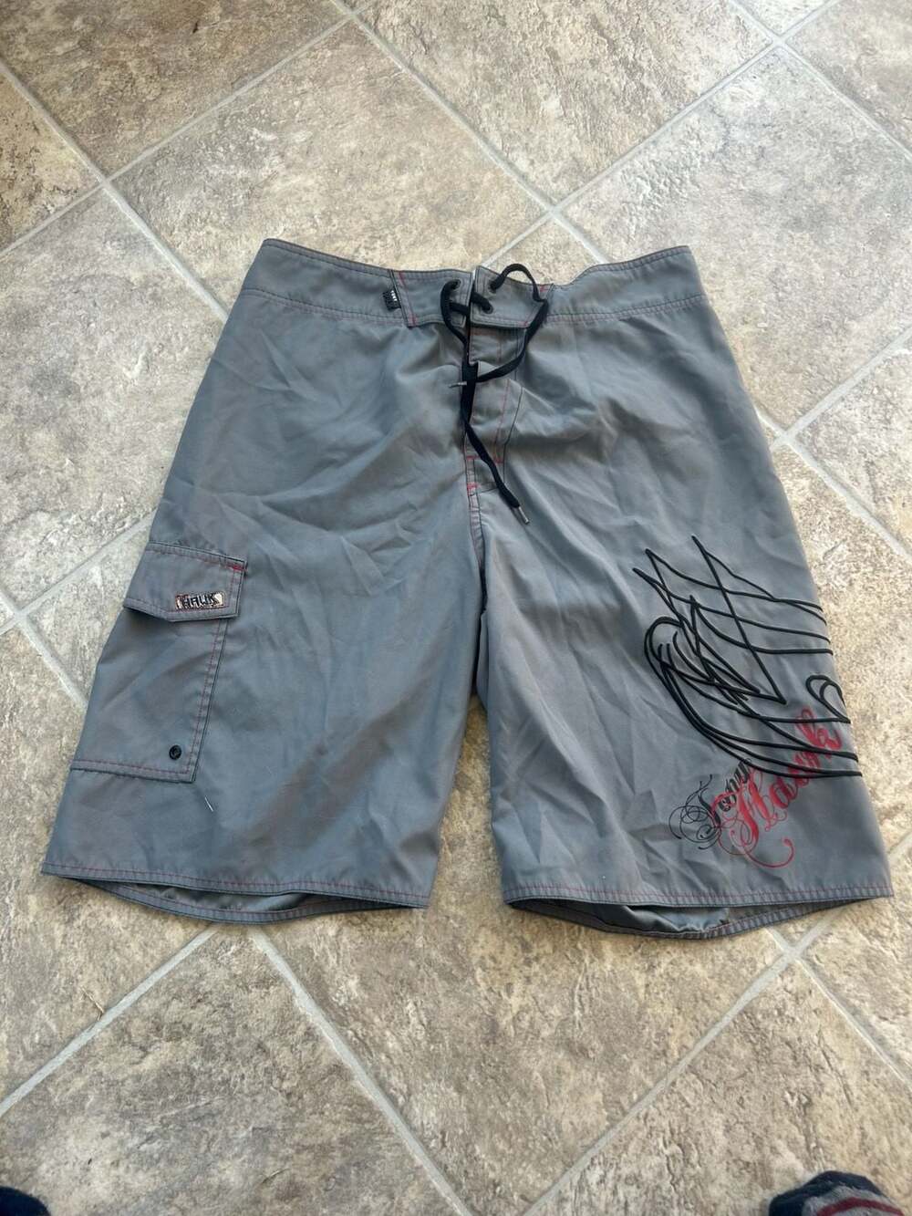 Tony Hawk Men's Gray Board Shorts with Graphic Wing Design Eyelet Cargo Pocket